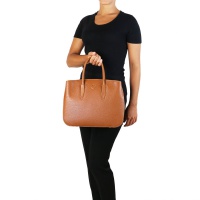 Tuscany Leather Camelia - Leather handbag - 